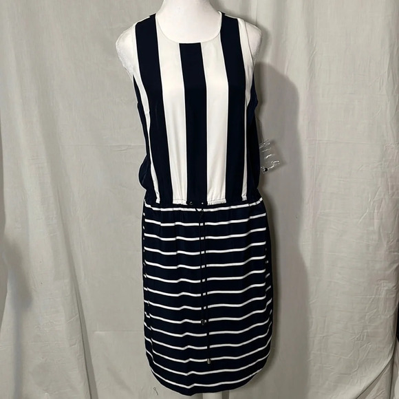 NWOT Vince Camuto “oceanography” striped dress size 6 - Picture 3 of 7
